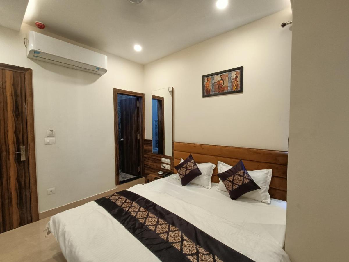 Hotel Vrinda Inn Udaipur Exterior foto